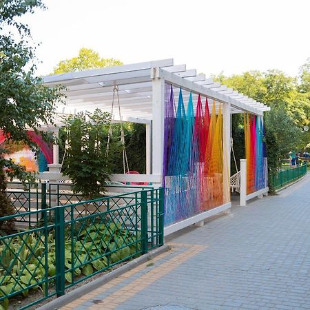 Ваша Квартира В Одессе - У Самого Моря! Odessa Esterno foto