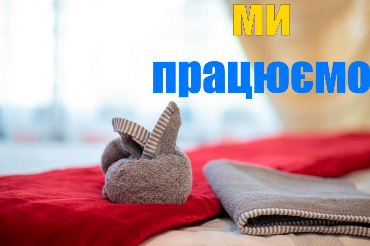 Ваша Квартира В Одессе - У Самого Моря! Odessa Esterno foto