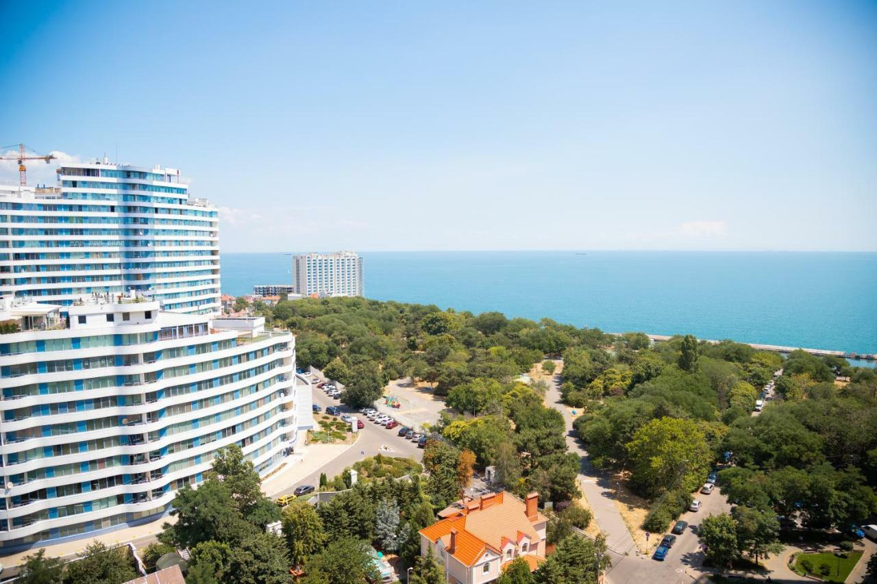 Ваша Квартира В Одессе - У Самого Моря! Odessa Esterno foto