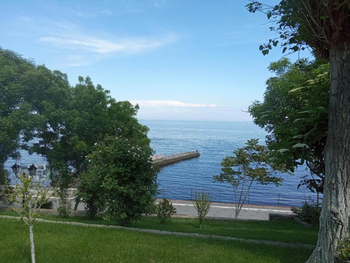 Ваша Квартира В Одессе - У Самого Моря! Odessa Esterno foto
